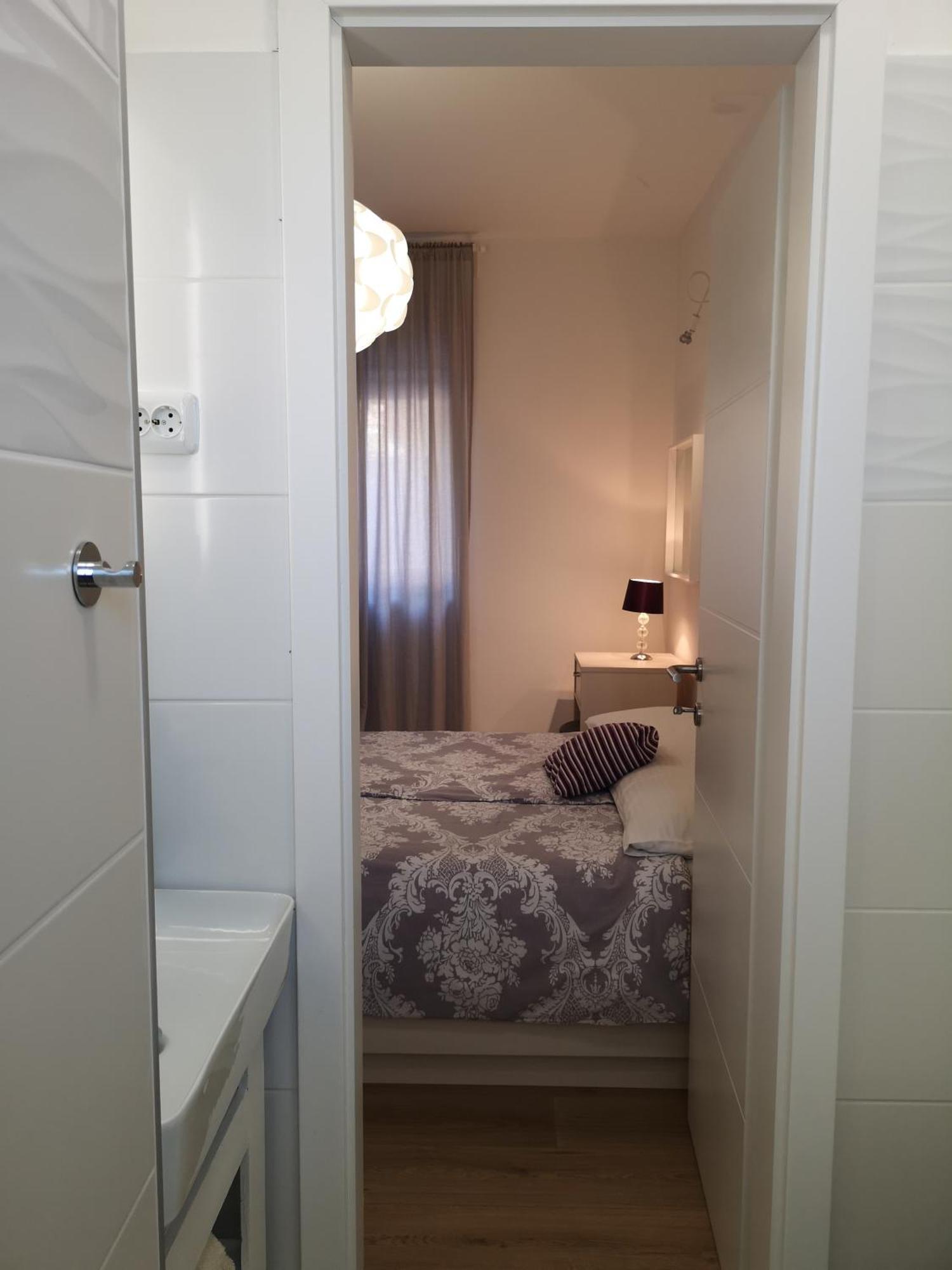 Apartments Frgacic Башка Екстер'єр фото