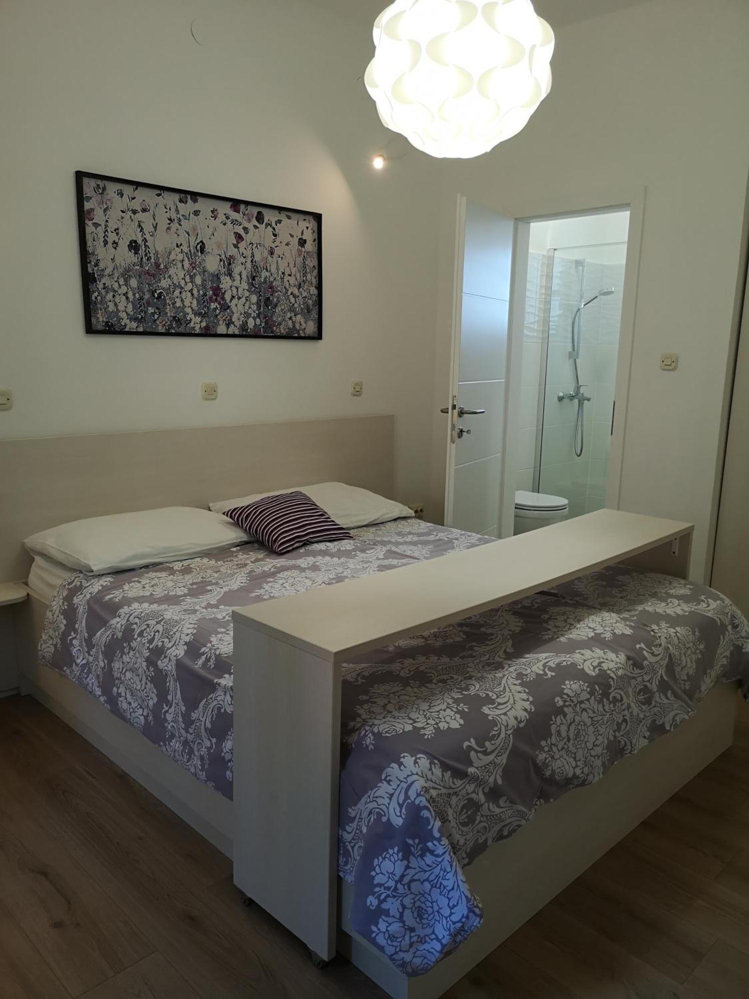 Apartments Frgacic Башка Екстер'єр фото